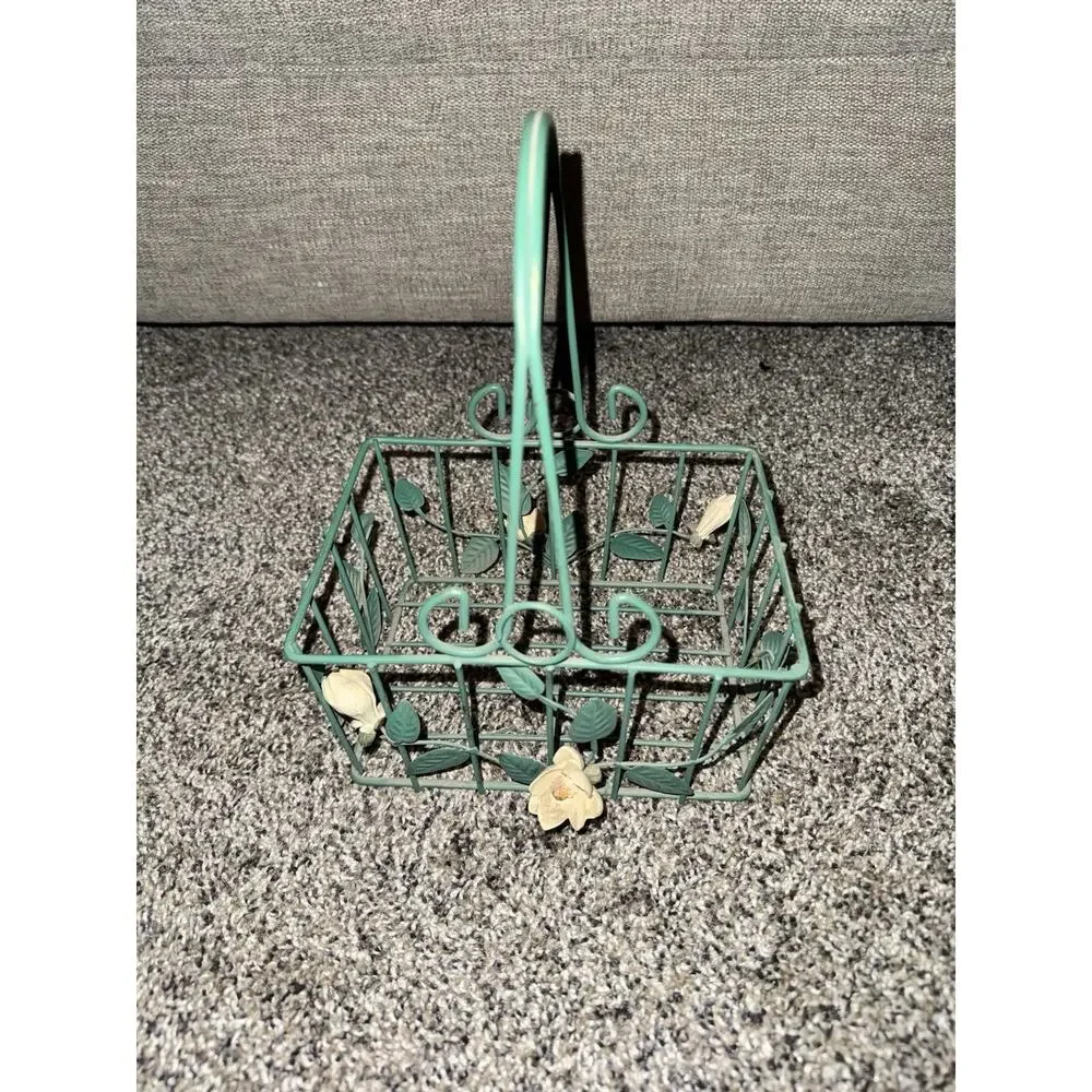 Wrought Iron Metal Green Leaf Basket With Roses Decorative Storage / Vintage EUC